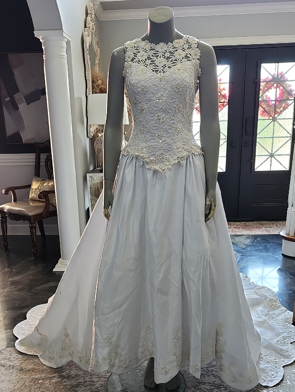 Vintage Oleg Cassini Princess Lace Bodice & Pearl Wedding Gown Sz10